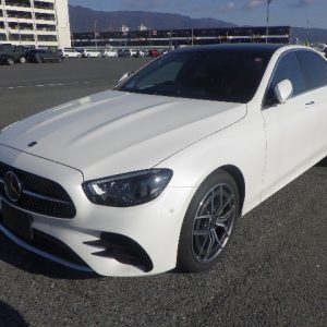 Mercedes Benz E200